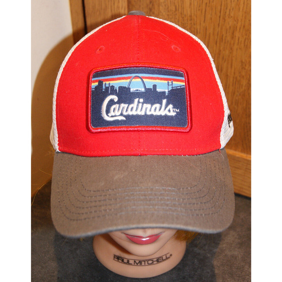 St Louis Cardinals Arch Patch Stadium Giveaway Baseball Hat Cap Trucker Snapbak - Picture 1 of 7